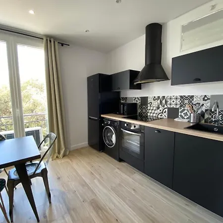 Ajaccio Magnifique T2 45M2 Neuf 5 Personnes Clim Wifi Stationnement Gratuit Centre Ville Plage A 300M Exterior foto