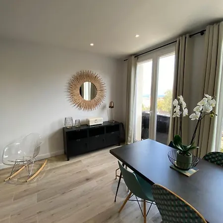 Ajaccio Magnifique T2 45M2 Neuf 5 Personnes Clim Wifi Stationnement Gratuit Centre Ville Plage A 300M Exterior foto